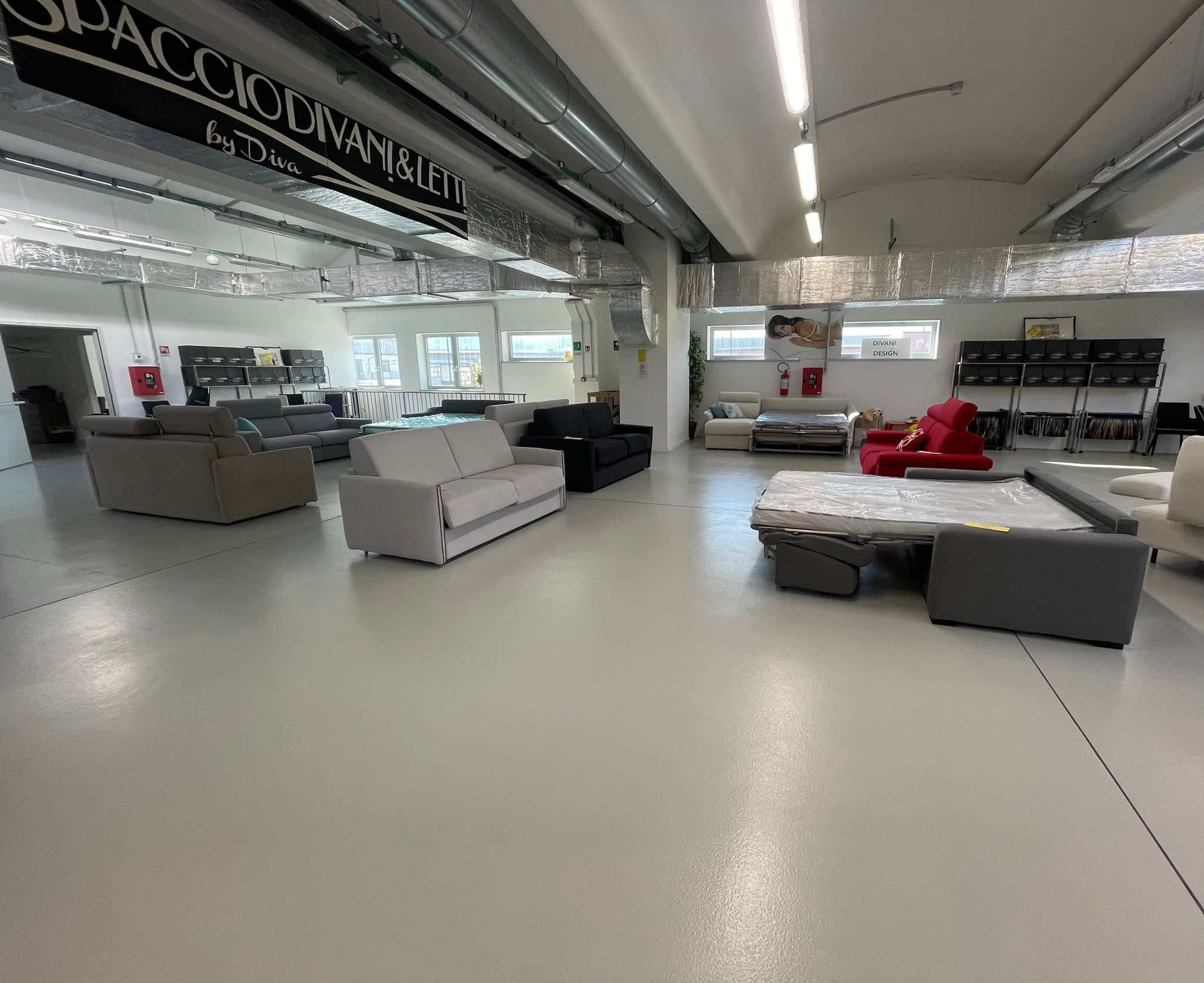 Showroom Spaccio Divani & Letti Montorso Vicentino